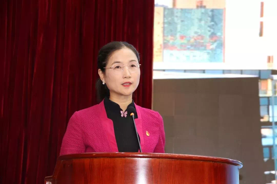 演員紀(jì)玲的表演藝術(shù)學(xué)習(xí)指南，從初學(xué)者到進(jìn)階者的全方位指南