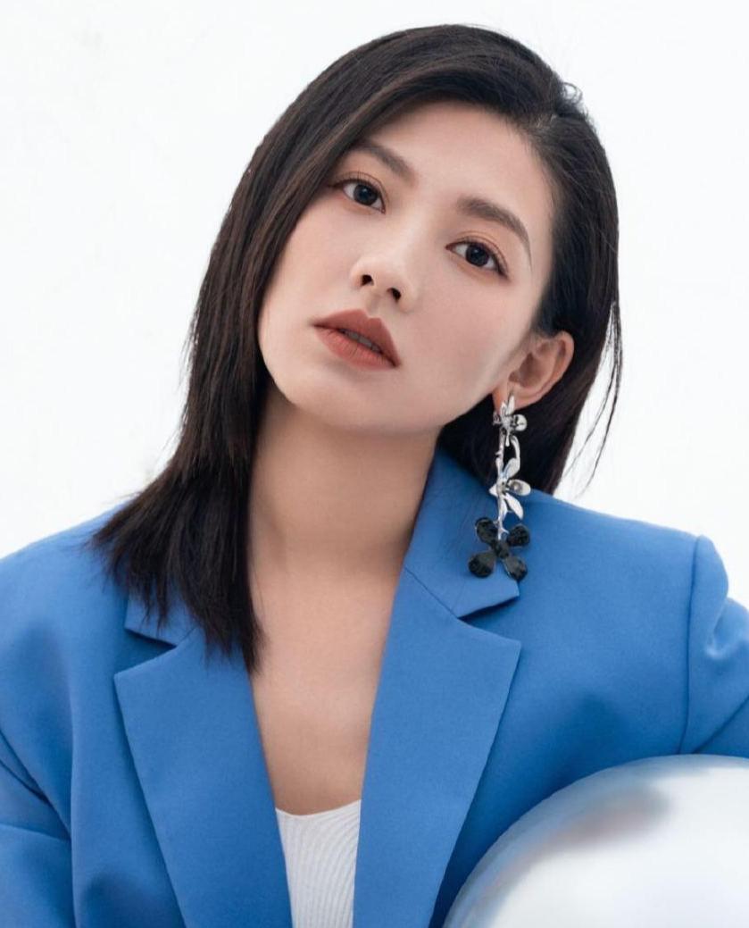 女演員馬藜與科技融合，體驗前沿科技產(chǎn)品之旅