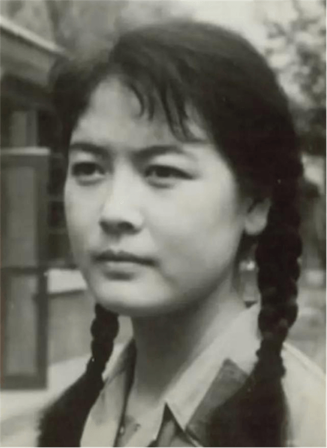 苦菜花演員演繹時(shí)代印記的經(jīng)典角色。